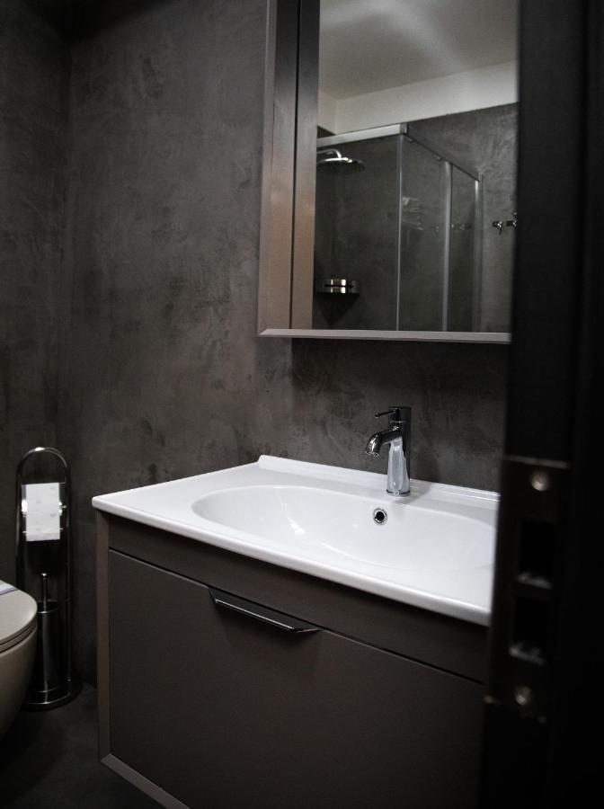 Triss Hotel Tiranë Luaran gambar